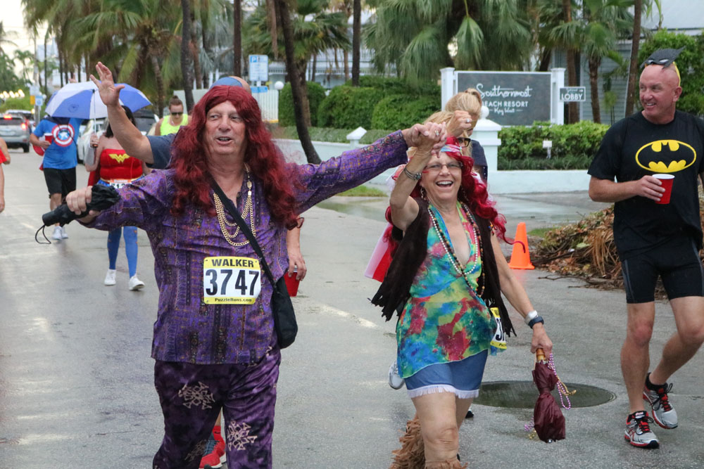Heroes and Villains 5K 2017 photo - Duval Street, Key West